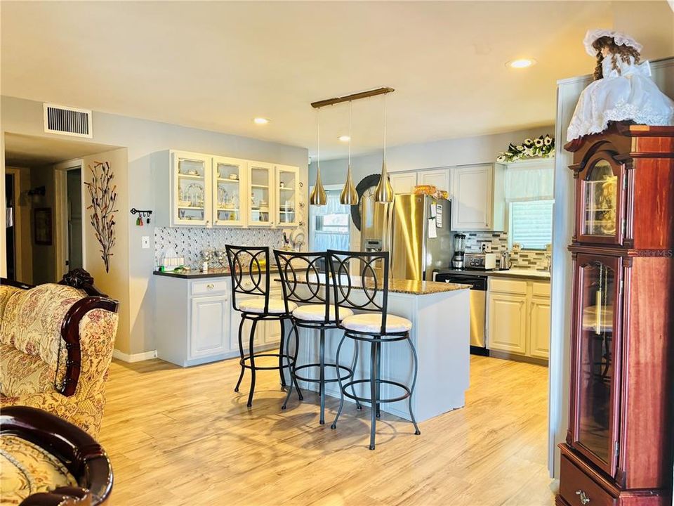 For Sale: $274,990 (3 beds, 2 baths, 1344 Square Feet)