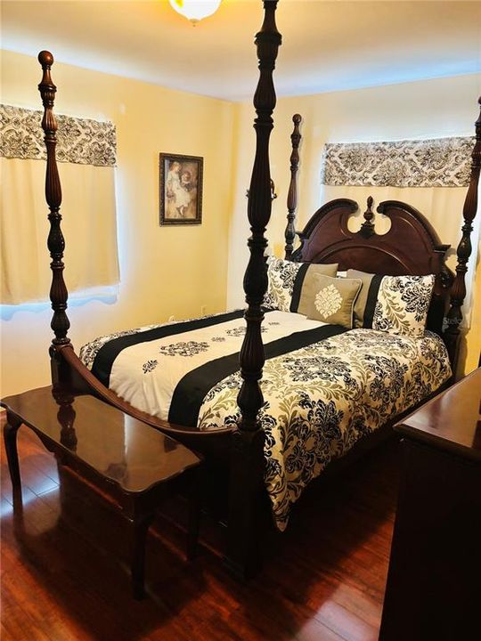 For Sale: $274,990 (3 beds, 2 baths, 1344 Square Feet)