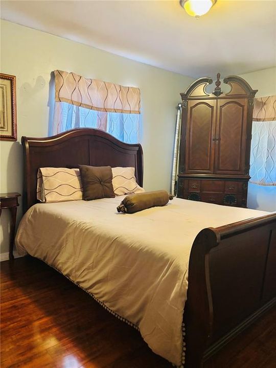 For Sale: $274,990 (3 beds, 2 baths, 1344 Square Feet)