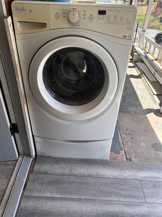 For Sale: $274,990 (3 beds, 2 baths, 1344 Square Feet)