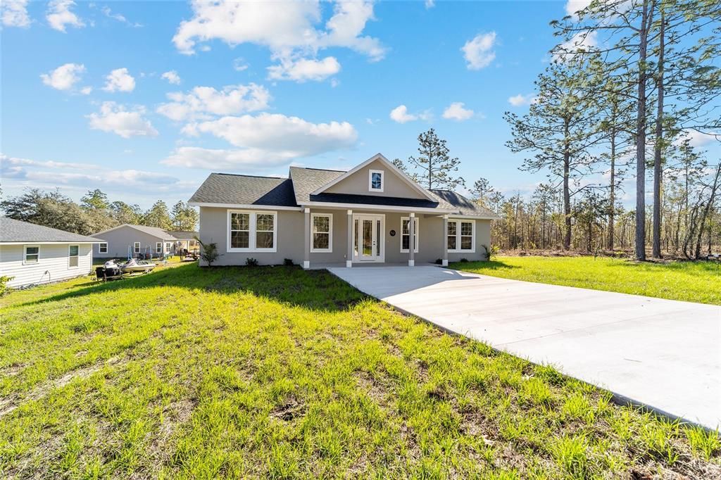 На продажу: $294,999 (3 спален, 2 ванн, 1640 Квадратных фут)