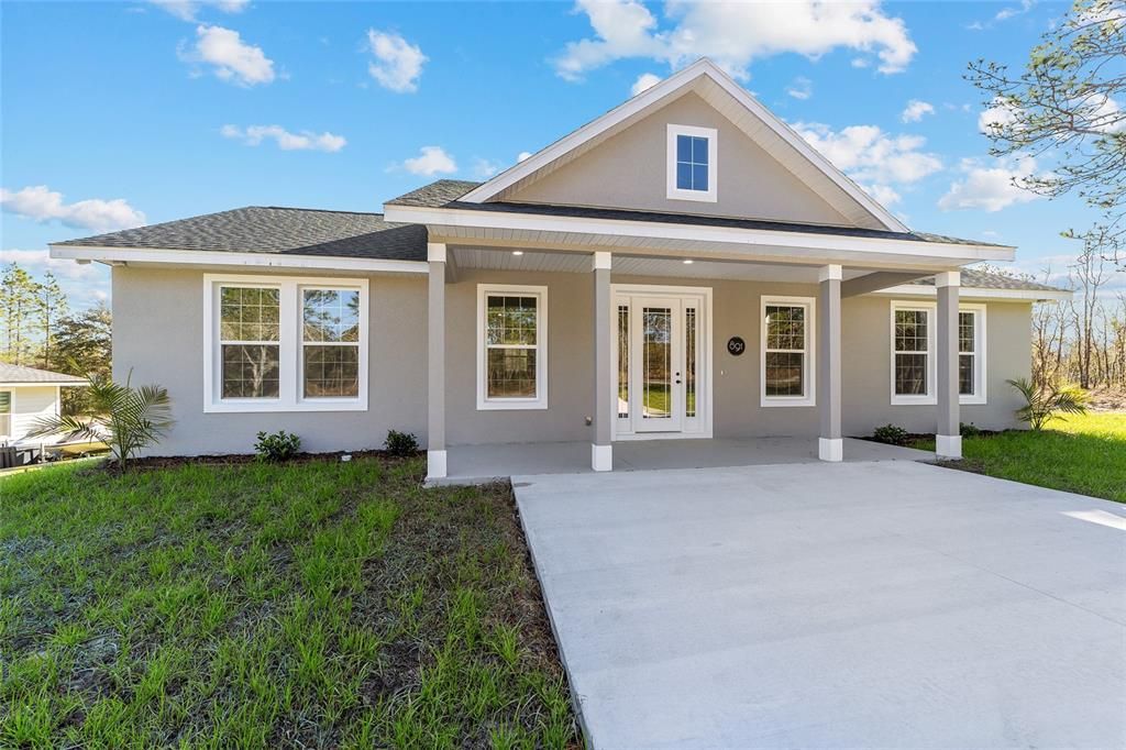 На продажу: $294,999 (3 спален, 2 ванн, 1640 Квадратных фут)