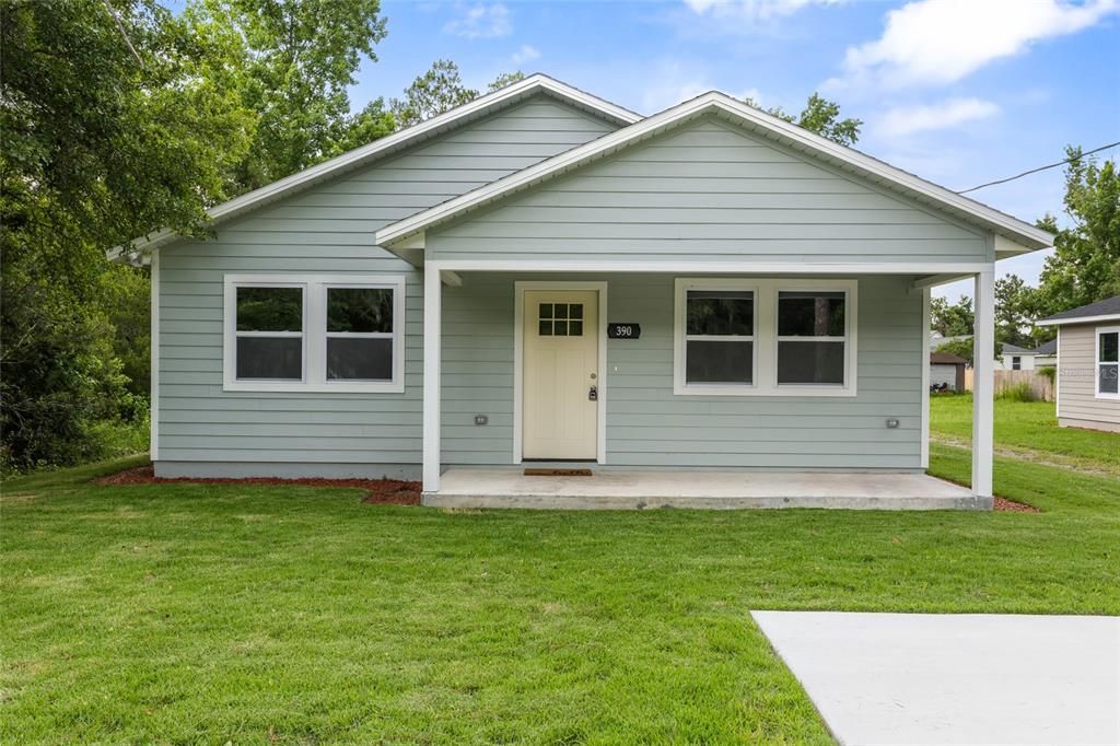 Recently Sold: $239,900 (3 beds, 2 baths, 1140 Square Feet)