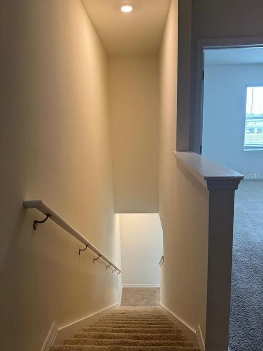 На продажу: $295,000 (3 спален, 2 ванн, 1673 Квадратных фут)