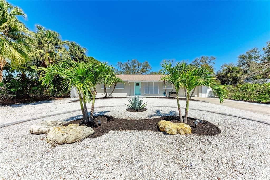 Recently Sold: $398,000 (3 beds, 2 baths, 1320 Square Feet)