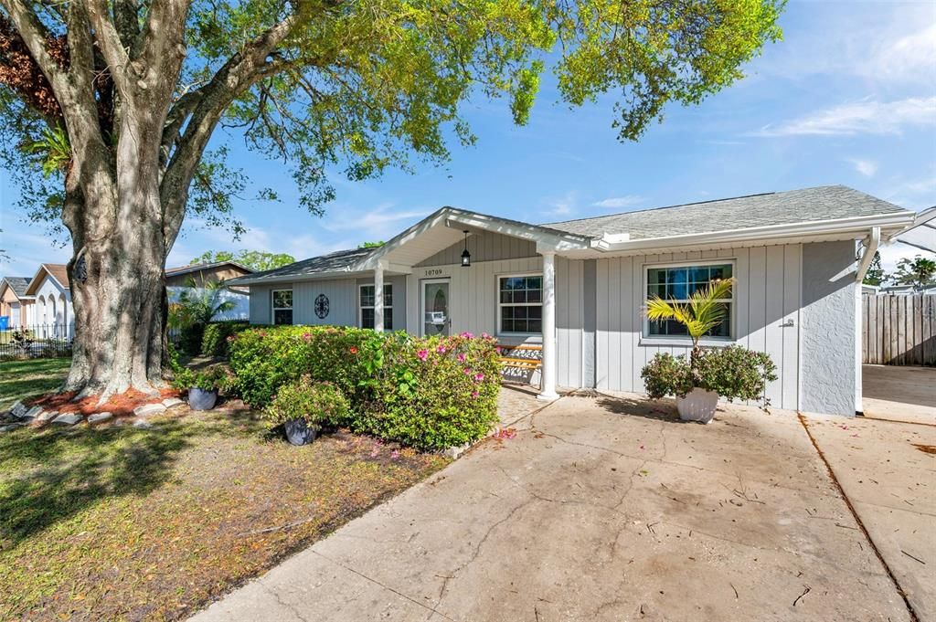Recently Sold: $379,900 (3 beds, 2 baths, 1375 Square Feet)