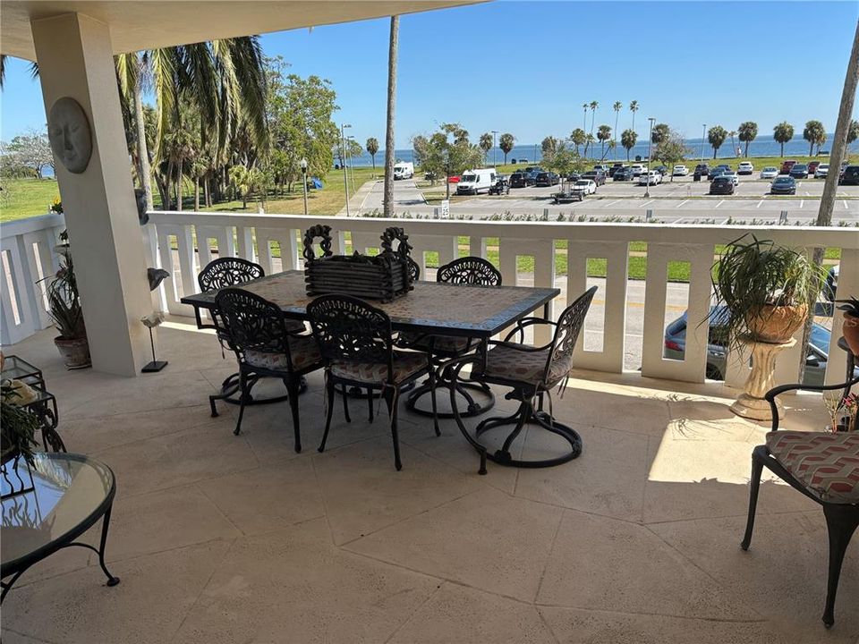 For Sale: $790,000 (3 beds, 2 baths, 2150 Square Feet)