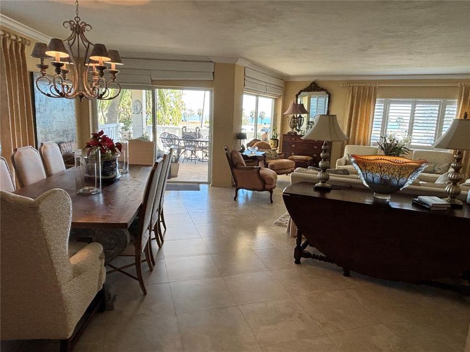 For Sale: $790,000 (3 beds, 2 baths, 2150 Square Feet)