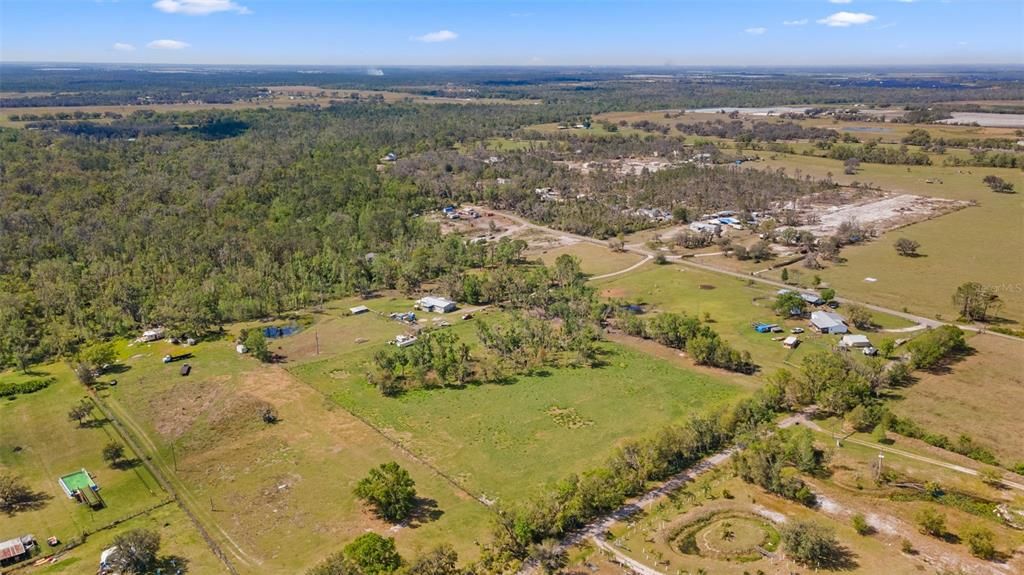 合同活跃: $300,000 (5.10 acres)