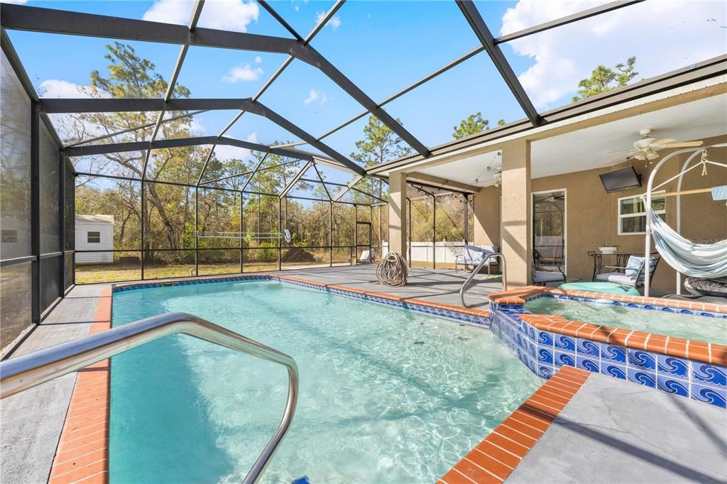 For Sale: $469,000 (3 beds, 2 baths, 2372 Square Feet)