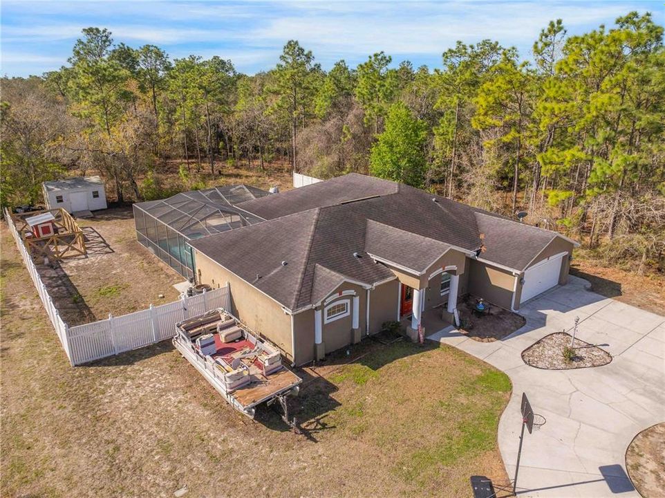 For Sale: $469,000 (3 beds, 2 baths, 2372 Square Feet)