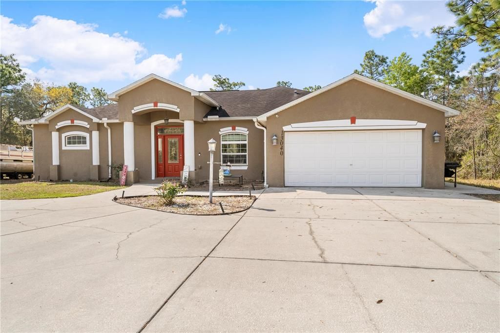 For Sale: $469,000 (3 beds, 2 baths, 2372 Square Feet)
