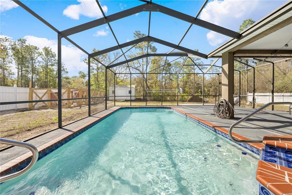 For Sale: $469,000 (3 beds, 2 baths, 2372 Square Feet)