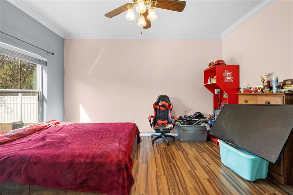 For Sale: $469,000 (3 beds, 2 baths, 2372 Square Feet)