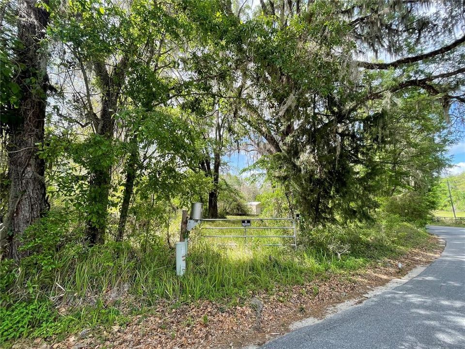 待售: $359,000 (15.00 acres)