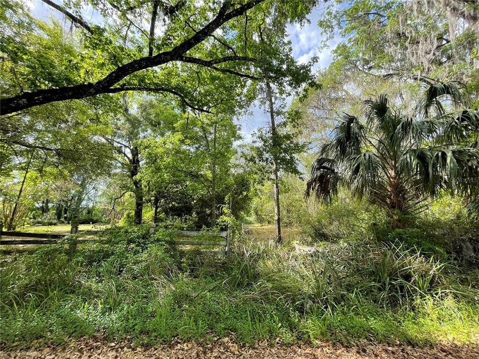 待售: $359,000 (15.00 acres)