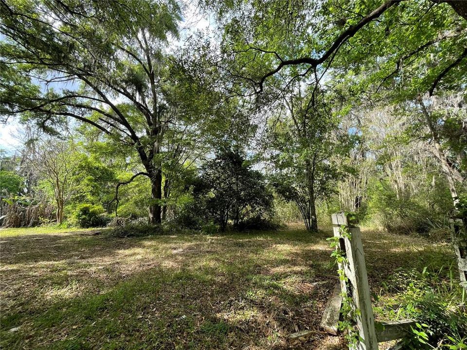 待售: $359,000 (15.00 acres)