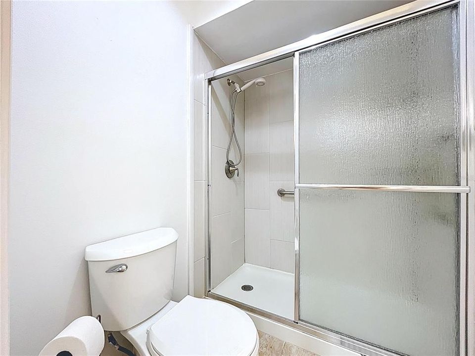 Active With Contract: $245,000 (2 beds, 2 baths, 1150 Square Feet)