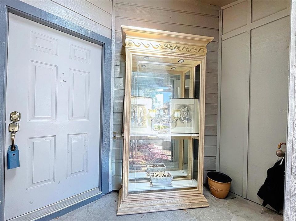 Active With Contract: $245,000 (2 beds, 2 baths, 1150 Square Feet)