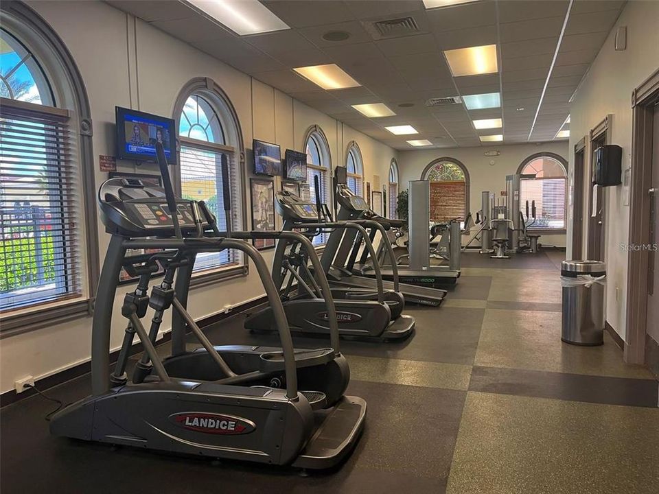 For Sale: $213,900 (4 beds, 3 baths, 1492 Square Feet)