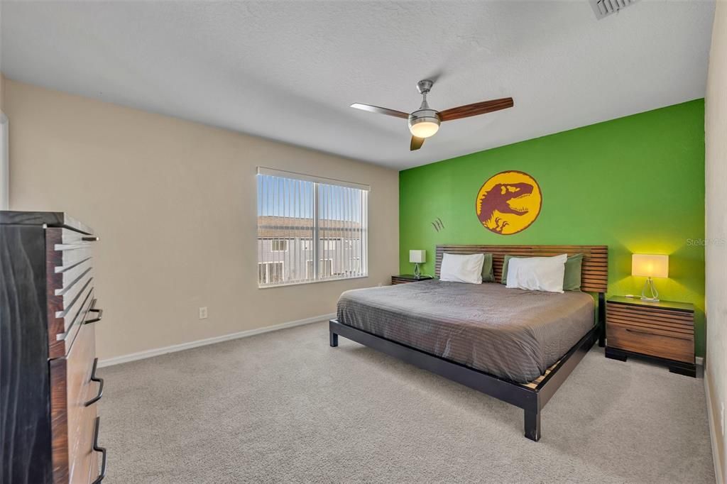 For Sale: $213,900 (4 beds, 3 baths, 1492 Square Feet)