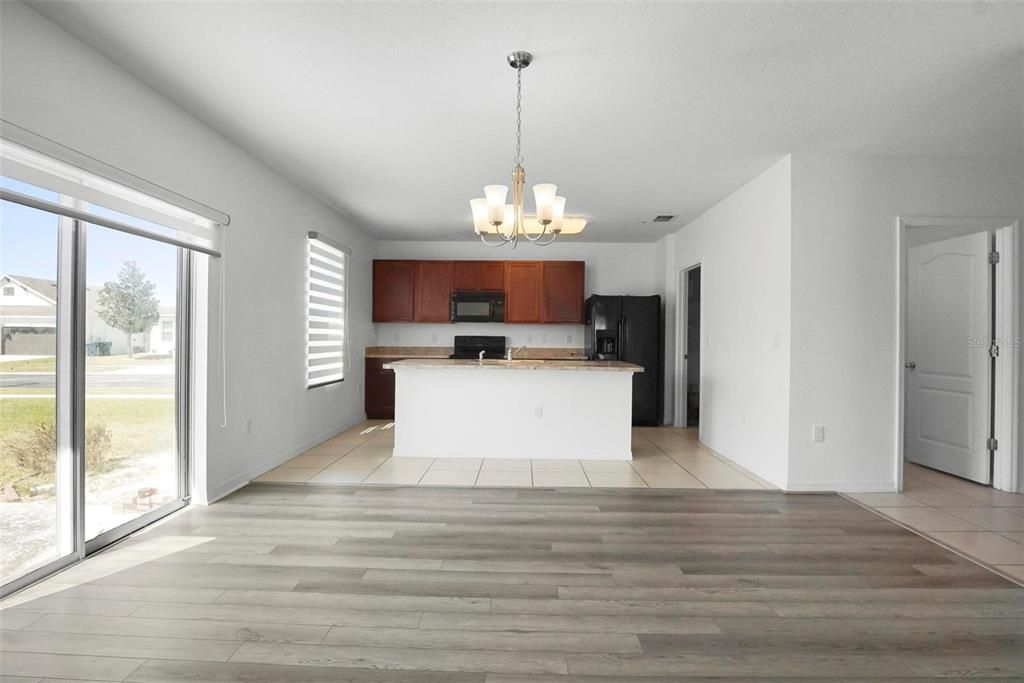 Active With Contract: $329,000 (4 beds, 2 baths, 2526 Square Feet)