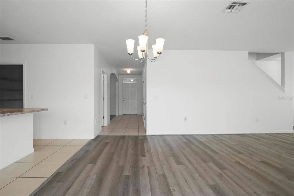 Active With Contract: $329,000 (4 beds, 2 baths, 2526 Square Feet)