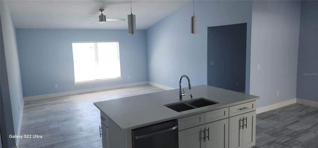 На продажу: $549,000 (4 спален, 3 ванн, 2215 Квадратных фут)