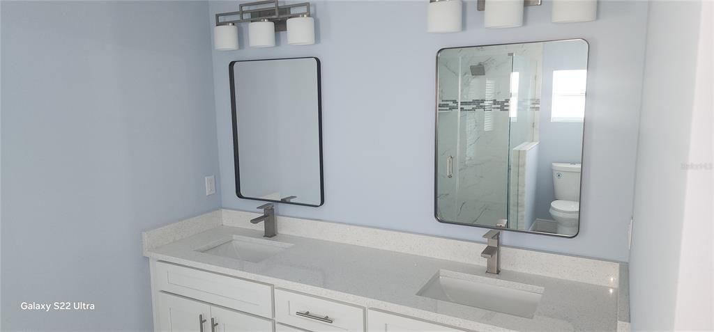 На продажу: $549,000 (4 спален, 3 ванн, 2215 Квадратных фут)