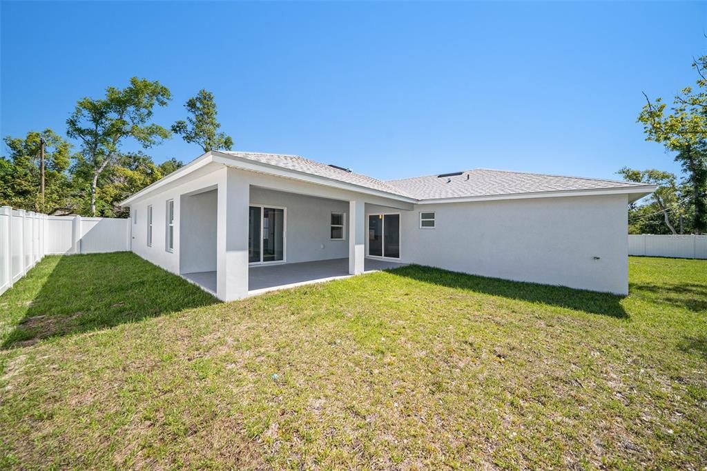 На продажу: $549,000 (4 спален, 3 ванн, 2215 Квадратных фут)