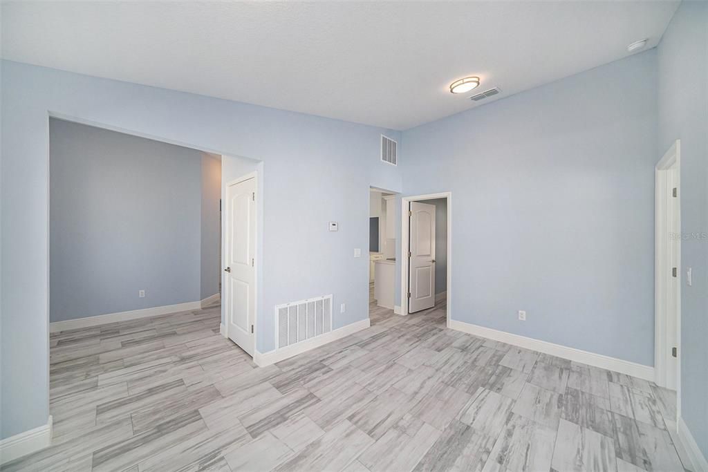 На продажу: $549,000 (4 спален, 3 ванн, 2215 Квадратных фут)