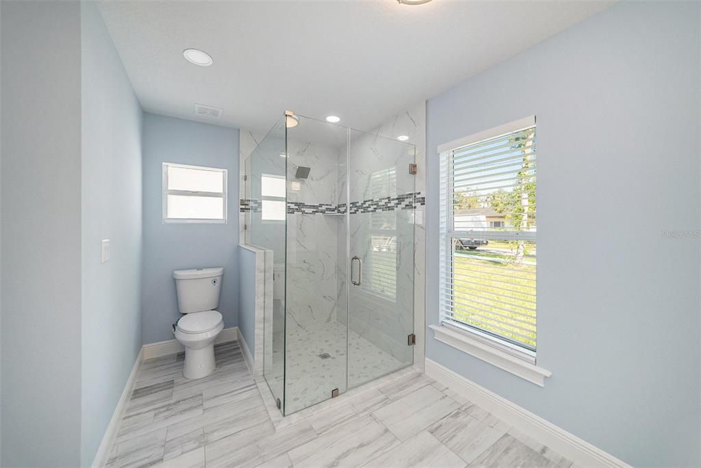 На продажу: $549,000 (4 спален, 3 ванн, 2215 Квадратных фут)