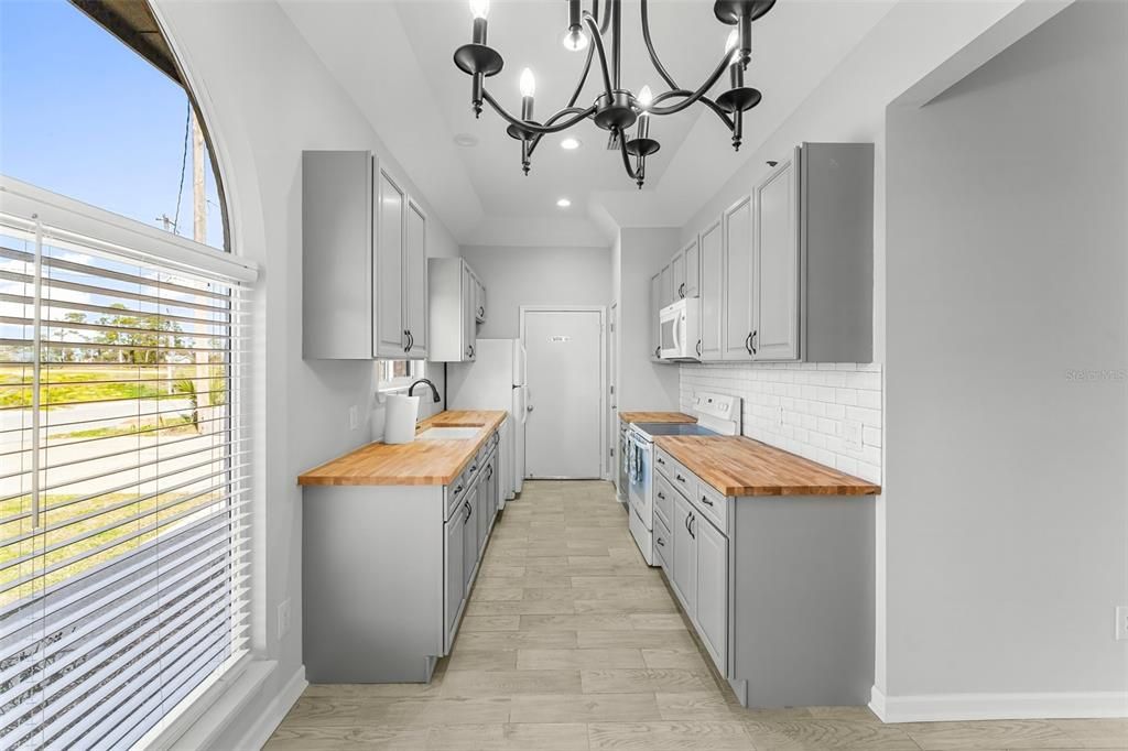 Dining room is convenient to the kitchen