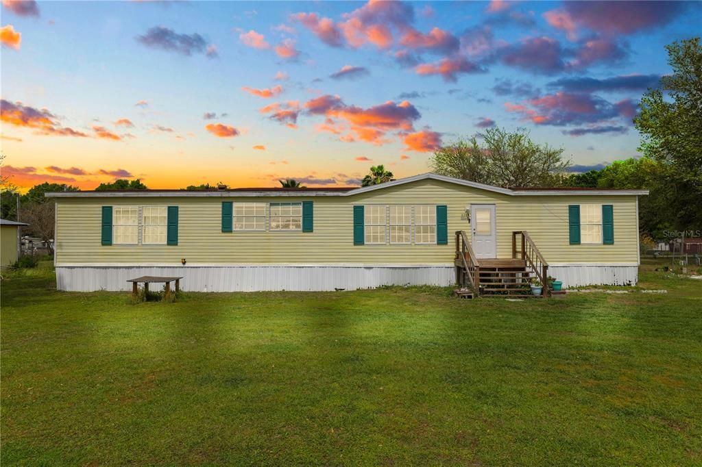 Recently Sold: $299,990 (4 beds, 2 baths, 2148 Square Feet)