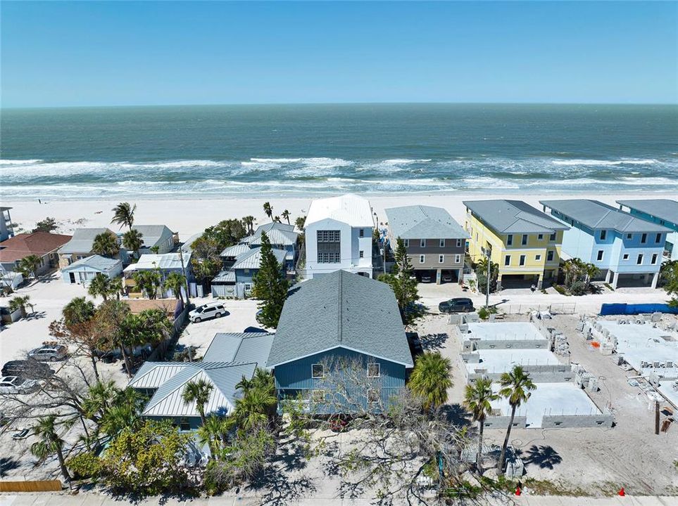 待售: $960,000 (3 贝兹, 2 浴室, 975 平方英尺)