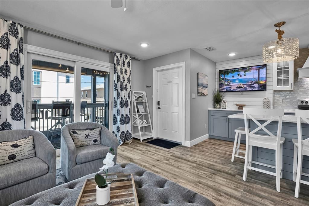 待售: $960,000 (3 贝兹, 2 浴室, 975 平方英尺)