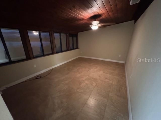 待售: $399,000 (0 贝兹, 0 浴室, 1648 平方英尺)