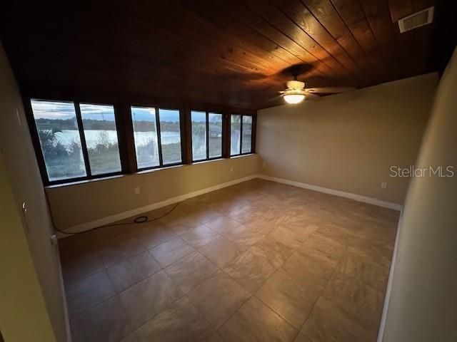 待售: $399,000 (0 贝兹, 0 浴室, 1648 平方英尺)