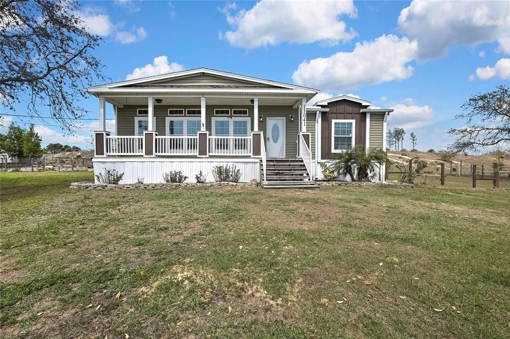 4 bedroom 3 bath plus Huge metal garage