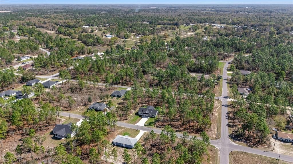 На продажу: $294,999 (3 спален, 2 ванн, 1640 Квадратных фут)