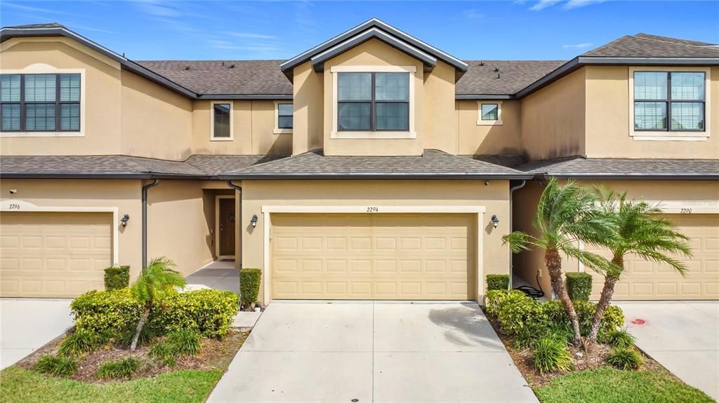 Recently Rented: $1,995 (3 beds, 2 baths, 1550 Square Feet)