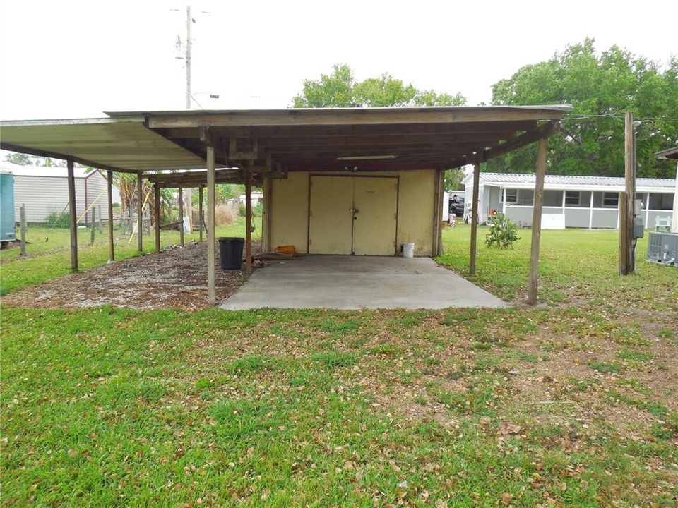 For Sale: $116,000 (3 beds, 1 baths, 976 Square Feet)