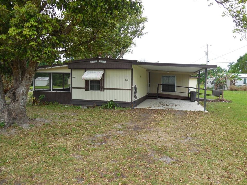 For Sale: $116,000 (3 beds, 1 baths, 976 Square Feet)