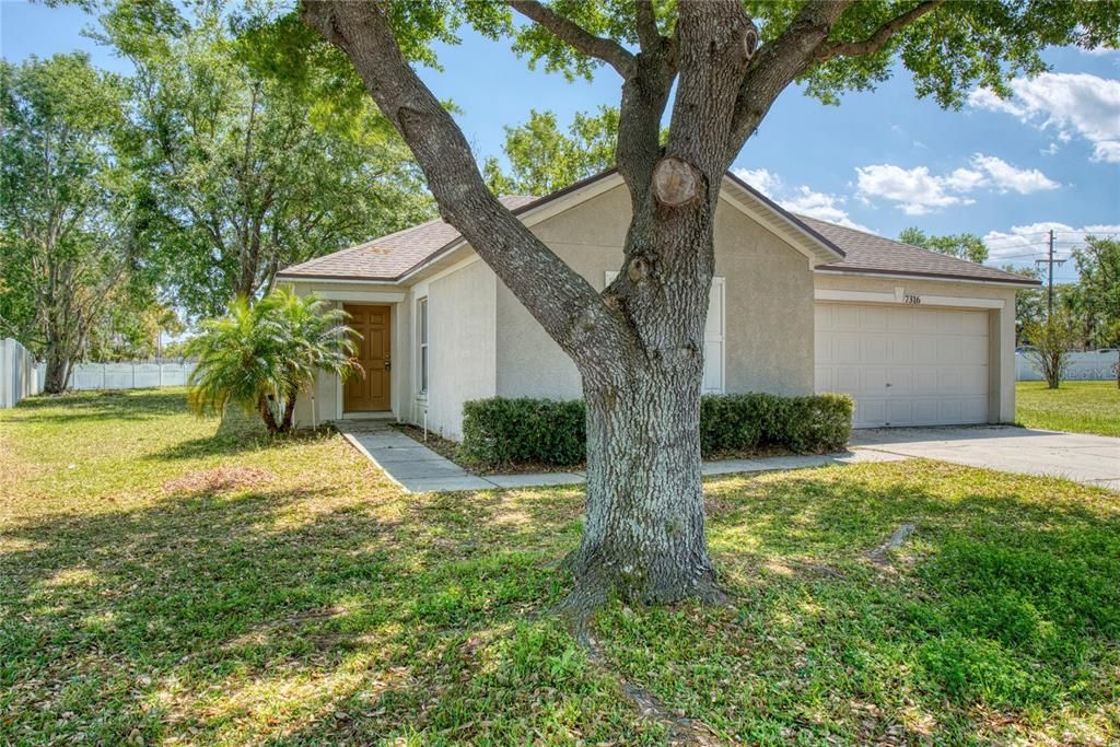 For Sale: $345,000 (3 beds, 2 baths, 1570 Square Feet)