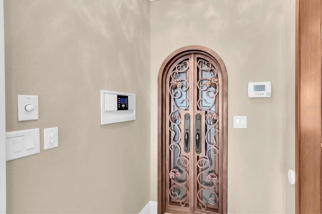 En Venta: $999,900 (4 camas, 3 baños, 5410 Pies cuadrados)