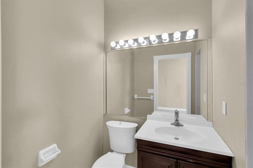 En Venta: $999,900 (4 camas, 3 baños, 5410 Pies cuadrados)