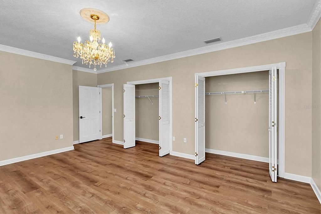 En Venta: $999,900 (4 camas, 3 baños, 5410 Pies cuadrados)