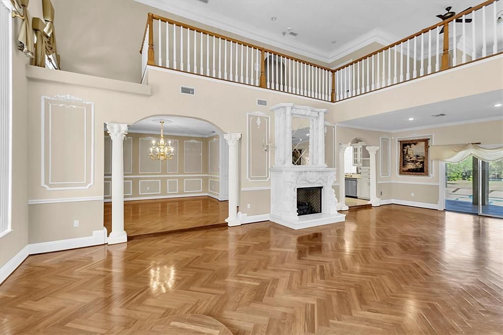 En Venta: $999,900 (4 camas, 3 baños, 5410 Pies cuadrados)