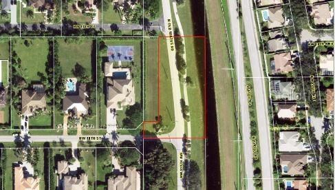 待售: $499,000 (1.22 acres)