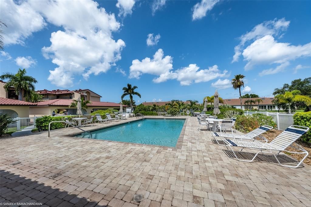 For Rent: $4,500 (2 beds, 2 baths, 1180 Square Feet)